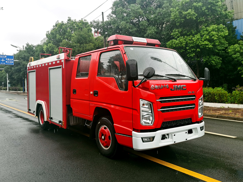 江鈴順達2噸水罐消防車