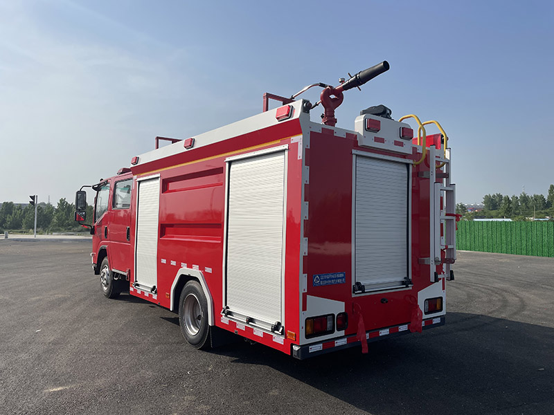 慶鈴五十鈴4m3泡沫消防車
